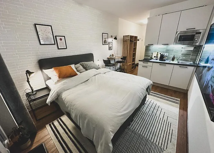 Mosel - Netflix - Modern & Zentral Treviri